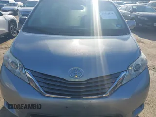 2014 Toyota Sienna XLE with VIN 5TDYK3DC8ES423450, listed as a IAAI auction lot 41972128 with 145,374 mi miles. Bid and sale history available at carsss.com. Image 12.