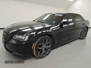2021 Chrysler 300 with VIN 2C3CCABG8MH520182, listed as a Copart auction lot 51822095 with 123,002 mi miles and Clean Title. Bid and sale history available at carsss.com. Image 1.