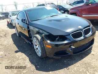 2011 BMW M3 z VIN WBSDX9C50BE585251, wystawiony jako IAAI lot #42097777 z przebiegiem 89 331 mil mil oraz . Historia ofert i sprzedaży dostępna na DreamBid. Obrazek 6.