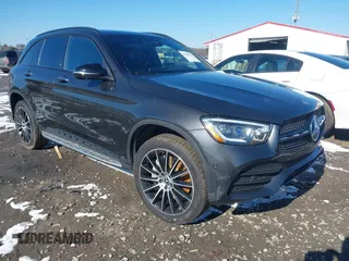 2022 Mercedes-Benz GLC with VIN W1N0G8DBXNV365522, listed as a IAAI auction lot 41398070 with 1 mi miles. Bid and sale history available at carsss.com. Image 1.