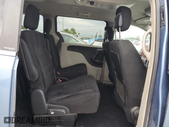 2011 Chrysler Town & Country Touring z VIN 2A4RR5DG7BR780048, wystawiony jako Copart lot #57401045 z przebiegiem 158 994 mil mil oraz Czysty tytuł • Clean title. Historia ofert i sprzedaży dostępna na DreamBid. Obrazek 11.