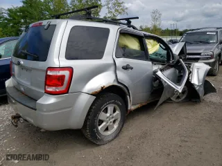 2010 Ford Escape XLT with VIN 1FMCU0D74AKA29043, listed as a Copart auction lot 67198014 with 0 mi miles and Salvage Title. Bid and sale history available at carsss.com. Image 3.