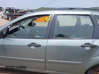 2003 Ford Focus SE Fleet с VIN 1FAFP36363W142000, выставлен на аукционе IAAI как лот 39992234 с пробегом 317 957 миль миль и . История ставок и продаж доступна на DreamBid. Изображение 14.