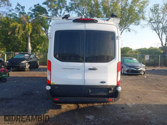 2019 Ford Transit with VIN 1FTYR2CM5KKA87758, listed as a IAAI auction lot 41878097 with 95,710 mi miles. Bid and sale history available at carsss.com. Image 17.