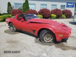 1982 Chevrolet Corvette z VIN 1G1AY8784C5122853, wystawiony jako Copart lot #58346605 z przebiegiem 69 994 mil mil oraz Szkoda całkowita • Salvage title. Historia ofert i sprzedaży dostępna na DreamBid. Obrazek 4.