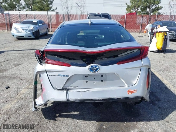 2017 Toyota Prius Prime Plus with VIN JTDKARFP2H3032621, listed as a IAAI auction lot 41677416 with NaN miles. Bid and sale history available at carsss.com. Image 17.