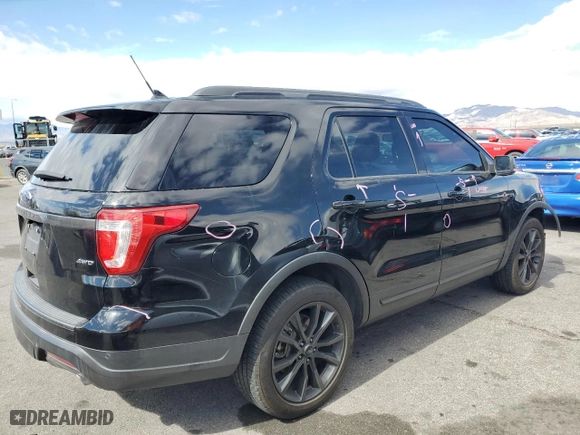 2018 Ford Explorer XLT with VIN 1FM5K8D8XJGC41891, listed as a Copart auction lot 47076855 with 126,977 mi miles and Salvage Title. Bid and sale history available at carsss.com. Image 3.