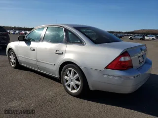 2005 Ford Five Hundred Limited with VIN 1FAFP25135G150241, listed as a Copart auction lot 48831665 with 82,436 mi miles and Non Repairable. Bid and sale history available at carsss.com. Image 2.