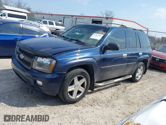 2008 Chevrolet TrailBlazer LT w/3LT with VIN 1GNDT13SX82238036, listed as a IAAI auction lot 41787961 with 188,670 mi miles. Bid and sale history available at carsss.com. Image 2.