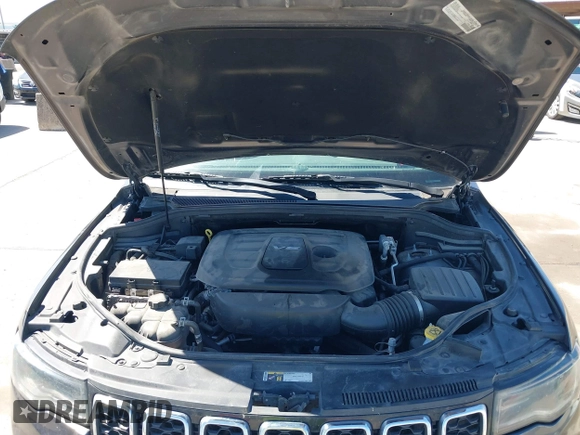 2017 Jeep Grand Cherokee Limited with VIN 1C4RJEBG9HC934177, listed as a IAAI auction lot 41767133 with 140,422 mi miles. Bid and sale history available at carsss.com. Image 10.