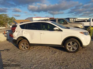 2015 Toyota RAV4 XLE with VIN JTMWFREV4FD069471, listed as a IAAI auction lot 41854384 with 168,663 mi miles. Bid and sale history available at carsss.com. Image 13.