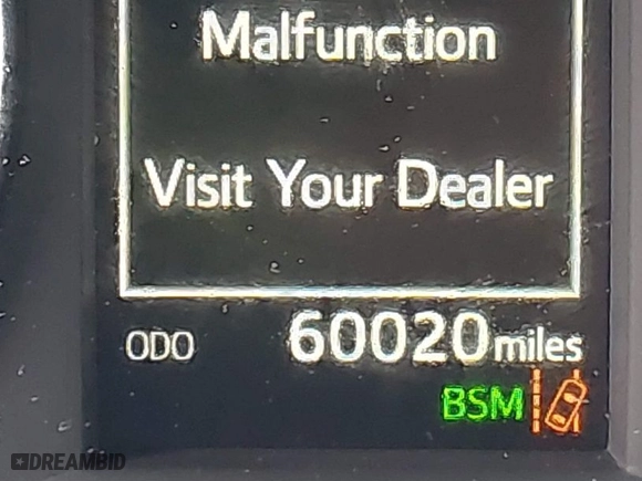 2018 Toyota Highlander SE with VIN 5TDJZRFH1JS871340, listed as a IAAI auction lot 41822102 with 60,020 mi miles. Bid and sale history available at carsss.com. Image 16.