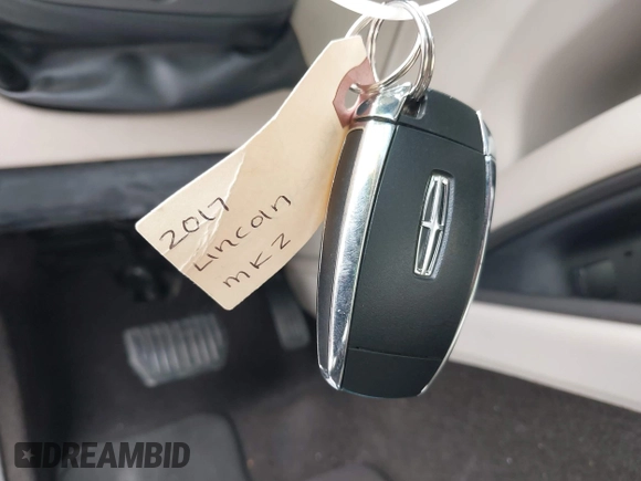 2017 Lincoln MKZ Hybrid Reserve с VIN 3LN6L5MU3HR609831, выставлен на аукционе IAAI как лот 42118573 с пробегом 64 246 миль миль и . История ставок и продаж доступна на DreamBid. Изображение 11.