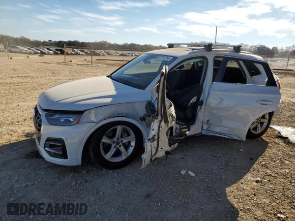 2024 Audi Q5 Premium with VIN WA1ABAFYXR2089184, listed as a Copart auction lot 82797764 with 0 mi miles and Salvage Title. Bid and sale history available at carsss.com. Image 1.