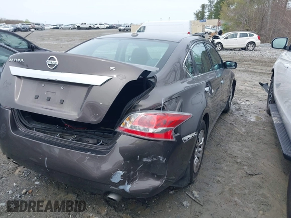 2015 Nissan Altima 2.5 SL with VIN 1N4AL3AP3FN874580, listed as a IAAI auction lot 41858079 with 183,965 mi miles. Bid and sale history available at carsss.com. Image 4.
