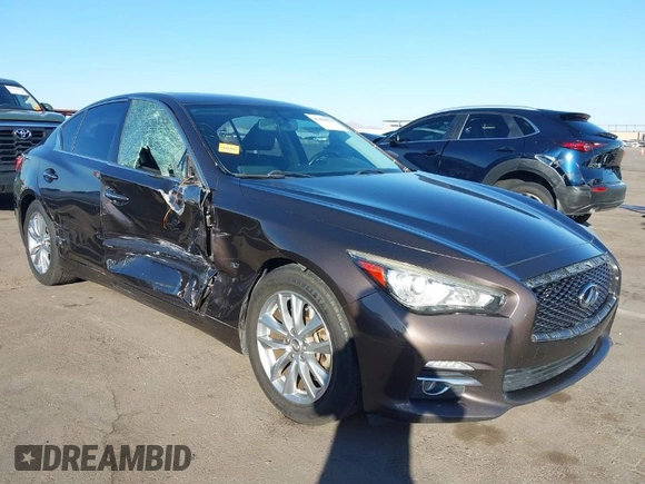 2015 Infiniti Q50 Premium with VIN JN1BV7AP8FM351418, listed as a IAAI auction lot 41488091 with 151,421 mi miles. Bid and sale history available at carsss.com. Image 1.