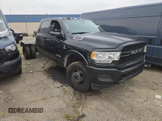 2022 Ram 3500 Tradesman z VIN 3C7WRTCL9NG341605, wystawiony jako Copart lot #64214294 z przebiegiem 84 818 mil mil oraz Nie do naprawy • Non repairable. Historia ofert i sprzedaży dostępna na DreamBid. Obrazek 4.