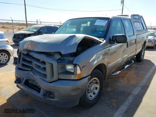 2002 Ford Super Duty F-250 XL with VIN 1FTNW20L02EA66757, listed as a IAAI auction lot 41809185 with 318,743 mi miles. Bid and sale history available at carsss.com. Image 17.