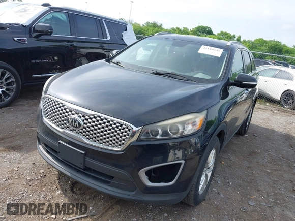 2016 Kia Sorento LX with VIN 5XYPG4A57GG072247, listed as a IAAI auction lot 42180335 with 193,571 mi miles. Bid and sale history available at carsss.com. Image 6.