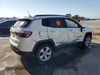 2018 Jeep Compass Altitude with VIN 3C4NJDBB8JT423289, listed as a Copart auction lot 53066075 with Not provided miles and Salvage title. Bid and sale history available at DreamBid. Image 3.