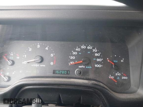 2005 Jeep Wrangler SE z VIN 1J4FA29S95P373313, wystawiony jako IAAI lot #42340611 z przebiegiem 162 801 mil mil oraz . Historia ofert i sprzedaży dostępna na DreamBid. Obrazek 7.
