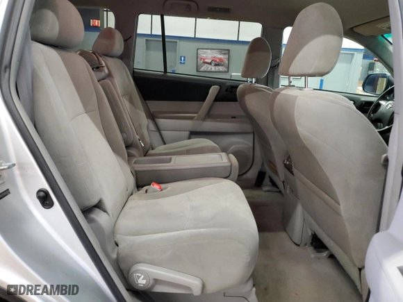 2010 Toyota Highlander with VIN 5TDBK3EH2AS023684, listed as a Copart auction lot 51081025 with 242,076 mi miles and Clean Title. Bid and sale history available at carsss.com. Image 10.