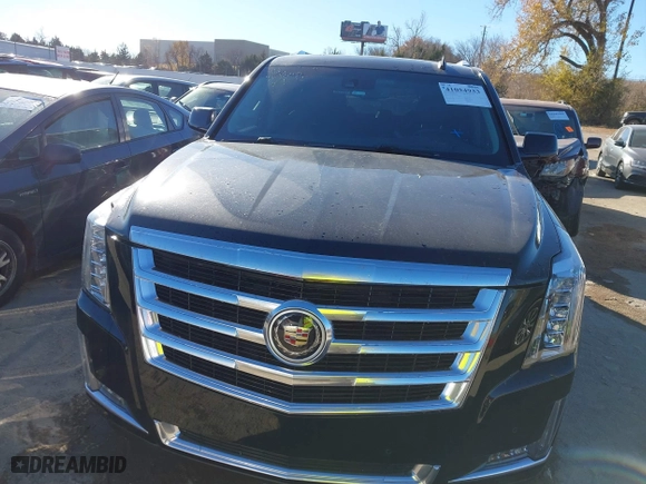 2015 Cadillac Escalade Premium with VIN 1GYS4CKJ0FR180180, listed as a IAAI auction lot 41054933 with 146,974 mi miles. Bid and sale history available at carsss.com. Image 12.