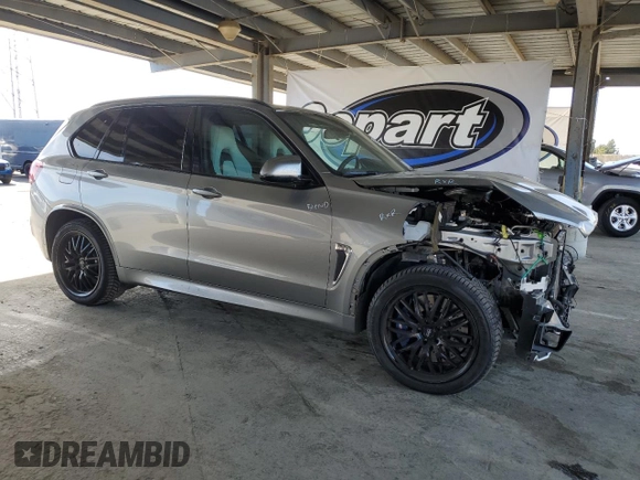 2018 BMW X5 M z VIN 5YMKT6C56J0Y83685, wystawiony jako Copart lot #55342035 z przebiegiem 56 136 mil mil oraz Szkoda całkowita • Salvage title. Historia ofert i sprzedaży dostępna na DreamBid. Obrazek 4.