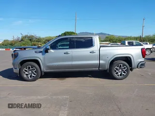 2024 GMC Sierra 1500 with VIN 1GTPHBE89RZ316894, listed as a IAAI auction lot 41494310 with 10,558 mi miles and . Bid and sale history available at DreamBid. Image 15.