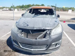 2016 Chevrolet Traverse LT with VIN 1GNKRGKD3GJ148288, listed as a IAAI auction lot 40437677 with Not Provided miles. Bid and sale history available at carsss.com. Image 6.