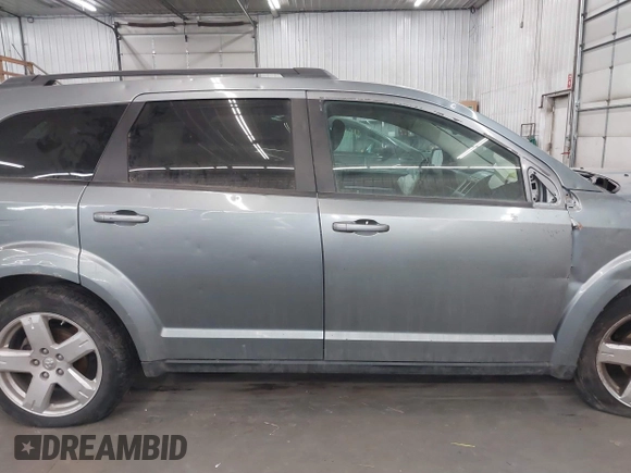 2010 Dodge Journey SXT with VIN 3D4PH5FV8AT283259, listed as a IAAI auction lot 41773863 with Not Provided miles and . Bid and sale history available at DreamBid. Image 14.