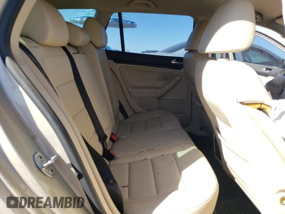 2014 Volkswagen Jetta TDI w/Sunroof z VIN 3VWPL7AJ3EM608019, wystawiony jako Copart lot #57907845 z przebiegiem 83 390 mil mil oraz Czysty tytuł • Clean title. Historia ofert i sprzedaży dostępna na DreamBid. Obrazek 10.