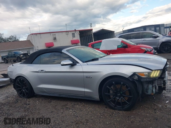 2015 Ford Mustang GT Premium z VIN 1FATP8FF9F5385286, wystawiony jako IAAI lot #41599189 z przebiegiem 112 260 mil mil oraz . Historia ofert i sprzedaży dostępna na DreamBid. Obrazek 14.