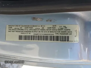 2009 Volkswagen Beetle S z VIN 3VWRF31Y29M404324, wystawiony jako Copart lot #58320175 z przebiegiem 140 323 mil mil oraz Szkoda całkowita • Salvage title. Historia ofert i sprzedaży dostępna na DreamBid. Obrazek 13.