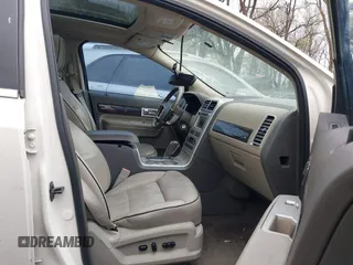 2008 Lincoln MKX with VIN 2LMDU88C08BJ12939, listed as a IAAI auction lot 41946108 with 222,183 mi miles and . Bid and sale history available at DreamBid. Image 5.