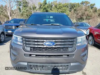 2017 Ford Police Interceptor Utility z VIN 1FM5K8AT7HGA70942, wystawiony jako IAAI lot #41491918 z przebiegiem 38 208 mil mil oraz . Historia ofert i sprzedaży dostępna na DreamBid. Obrazek 12.