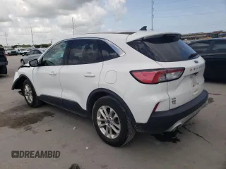 2020 Ford Escape SE z VIN 1FMCU0G63LUB47028, wystawiony jako Copart lot #64065905 z przebiegiem 53 109 mil mil oraz Szkoda całkowita • Salvage title. Historia ofert i sprzedaży dostępna na DreamBid. Obrazek 2.