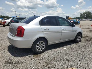 2006 Hyundai Accent GLS z VIN KMHCN46C46U060741, wystawiony jako Copart lot #59560575 z przebiegiem 93 966 mil mil oraz Szkoda całkowita • Salvage title. Historia ofert i sprzedaży dostępna na DreamBid. Obrazek 3.