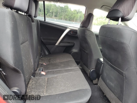 2015 Toyota RAV4 LE z VIN JTMBFREV1FD147591, wystawiony jako Copart lot #64613005 z przebiegiem 119 718 mil mil oraz Szkoda całkowita • Salvage title. Historia ofert i sprzedaży dostępna na DreamBid. Obrazek 11.