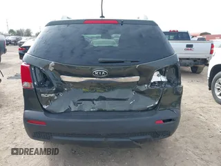 2013 Kia Sorento LX with VIN 5XYKT4A27DG317779, listed as a IAAI auction lot 41321068 with 155,648 mi miles. Bid and sale history available at carsss.com. Image 17.