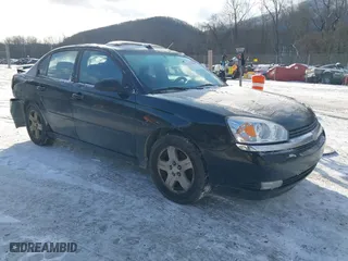2004 Chevrolet Malibu LT with VIN 1G1ZU54884F195138, listed as a IAAI auction lot 41562060 with 240,773 mi miles. Bid and sale history available at carsss.com. Image 1.