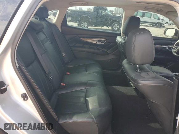 2015 Infiniti Q70 z VIN JN1BY1PR5FM832000, wystawiony jako Copart lot #56699885 z przebiegiem Nie podano mil oraz Szkoda całkowita • Salvage title. Historia ofert i sprzedaży dostępna na DreamBid. Obrazek 10.