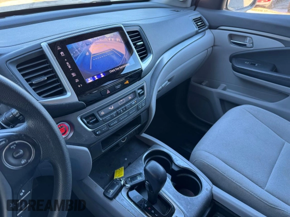2017 Honda Pilot EX with VIN 5FNYF6H32HB005734, listed as a Copart auction lot 43256325 with 192,849 mi miles and Clean Title. Bid and sale history available at DreamBid. Image 9.