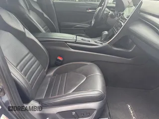 2019 Toyota Avalon XLE with VIN 4T1BZ1FB7KU030486, listed as a Copart auction lot 55491685 with 114,195 mi miles and Clean Title. Bid and sale history available at carsss.com. Image 5.