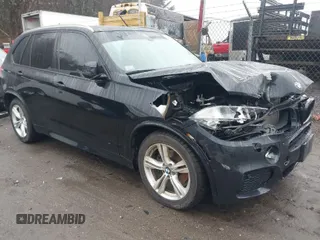 2017 BMW X5 xDrive35i z VIN 5UXKR0C36H0V76948, wystawiony jako IAAI lot #41015734 z przebiegiem 114 626 mil mil oraz . Historia ofert i sprzedaży dostępna na DreamBid. Obrazek 1.