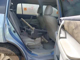 2009 Toyota Highlander Sport z VIN JTEDS43A492072405, wystawiony jako IAAI lot #42486457 z przebiegiem Nie podano mil oraz . Historia ofert i sprzedaży dostępna na DreamBid. Obrazek 8.