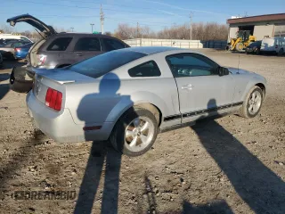 2007 Ford Mustang Deluxe with VIN 1ZVFT80N375334190, listed as a Copart auction lot 47015505 with 5,595 mi miles and Clean Title. Bid and sale history available at carsss.com. Image 3.