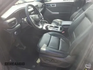 2022 Ford Explorer XLT z VIN 1FMSK8DH6NGA80965, wystawiony jako Copart lot #54668565 z przebiegiem 70 114 mil mil oraz Szkoda całkowita • Salvage title. Historia ofert i sprzedaży dostępna na DreamBid. Obrazek 7.
