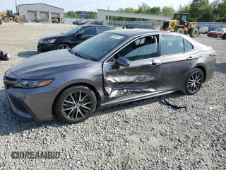 2022 Toyota Camry SE with VIN 4T1G11AK8NU662762, listed as a Copart auction lot 53463765 with 56,116 mi miles and Salvage Title. Bid and sale history available at carsss.com. Image 1.