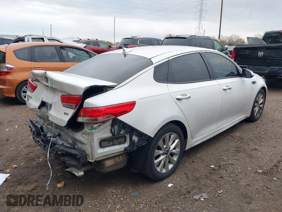 2017 Kia Optima EX with VIN 5XXGU4L38HG153641, listed as a IAAI auction lot 40746944 with 139,349 mi miles. Bid and sale history available at carsss.com. Image 4.